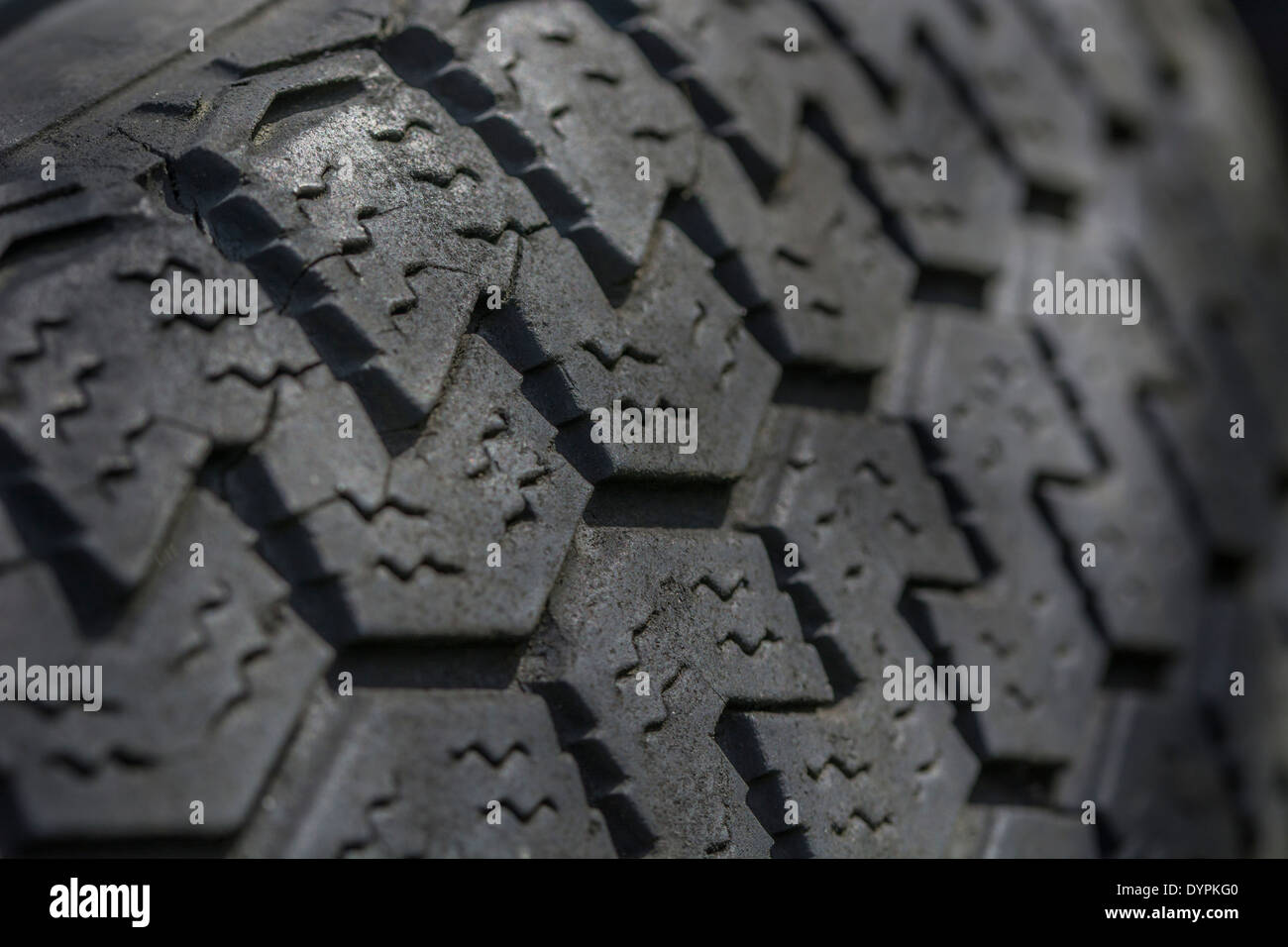 Close-up de pneu pneus / Détail montrant des bandes de roulement. Banque D'Images
