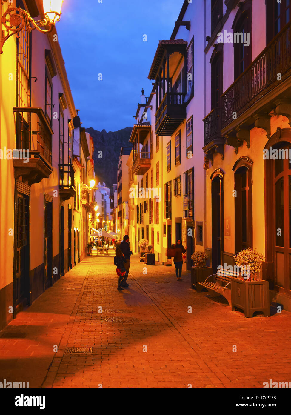 Rue sur la vieille ville de Santa Cruz de La Palma, Îles Canaries, Espagne Banque D'Images