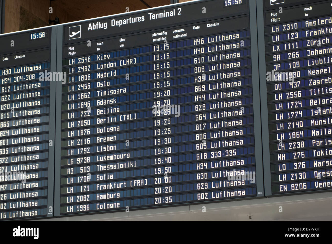 Carte de départ à l'aéroport de Munich, Munich, Bavaria, Germany, Europe Banque D'Images