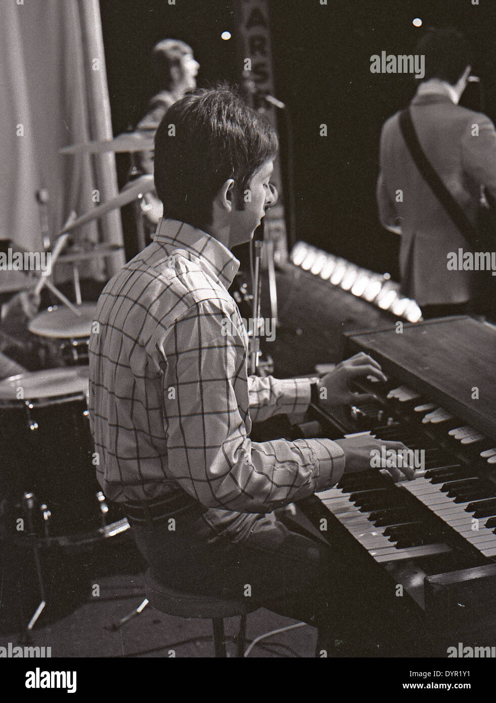 Les petits visages groupe pop au Windsor Jazz & Blues Festival, en Angleterre, le 11 août 1967. Ian McLagan aux claviers, Marriott à droite Banque D'Images