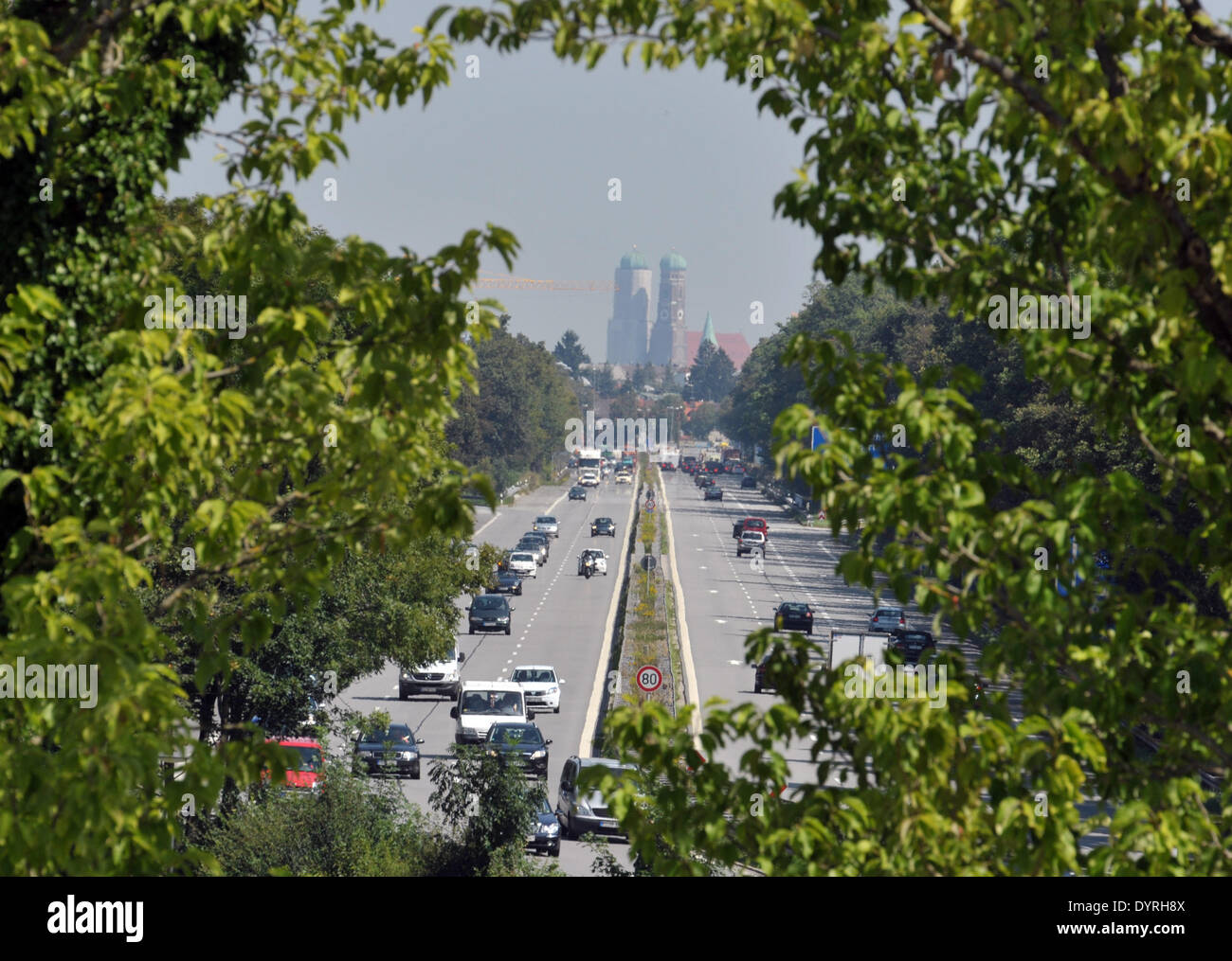 Le Mittlerer Ring et l'église Frauenkirche vu de Fuerstenried Palace, 2011 Banque D'Images