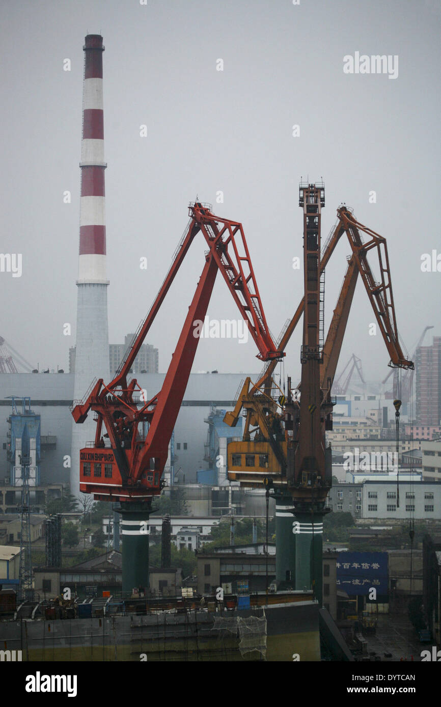 Cette photo montre se lance dans un chantier à Shanghai le 29 novembre 2006 Banque D'Images