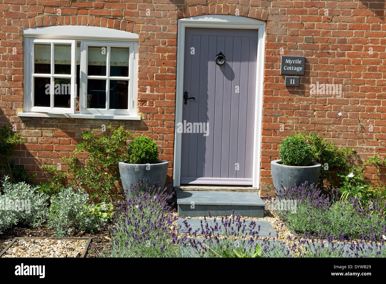 Chalet Chalet jardin de devant Banque D'Images