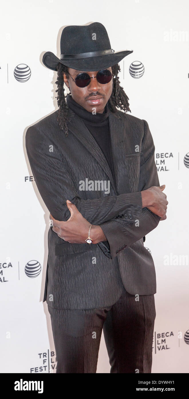 New York, NY, USA - Le 24 avril 2014 : La chanteuse britannique Dev Hynes assiste à la 'Palo Alto' Premiere pendant le Festival du film de Tribeca 2014 à la SVA Theater à New York City Banque D'Images