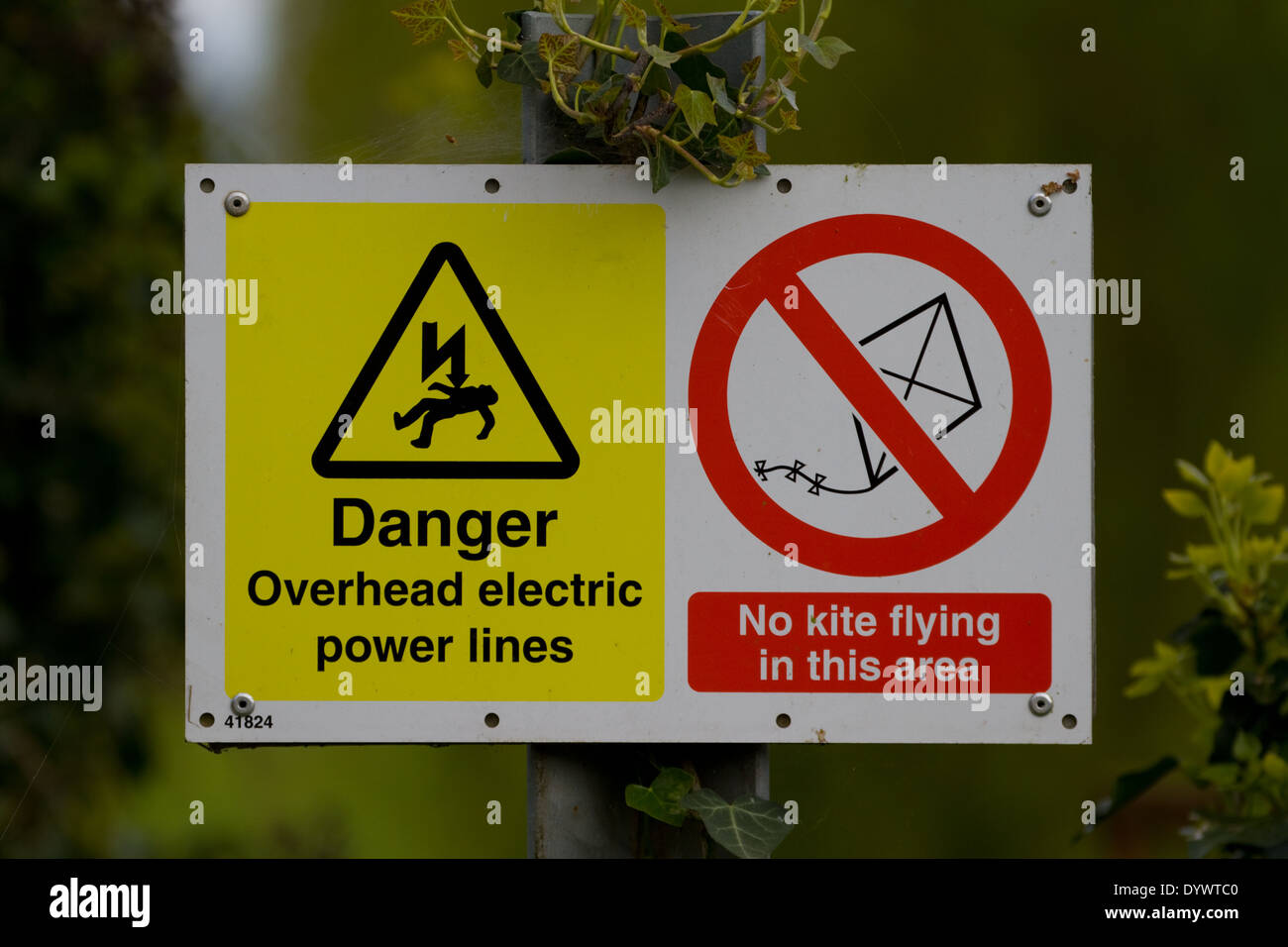 Danger électrique généraux signe. uk Banque D'Images