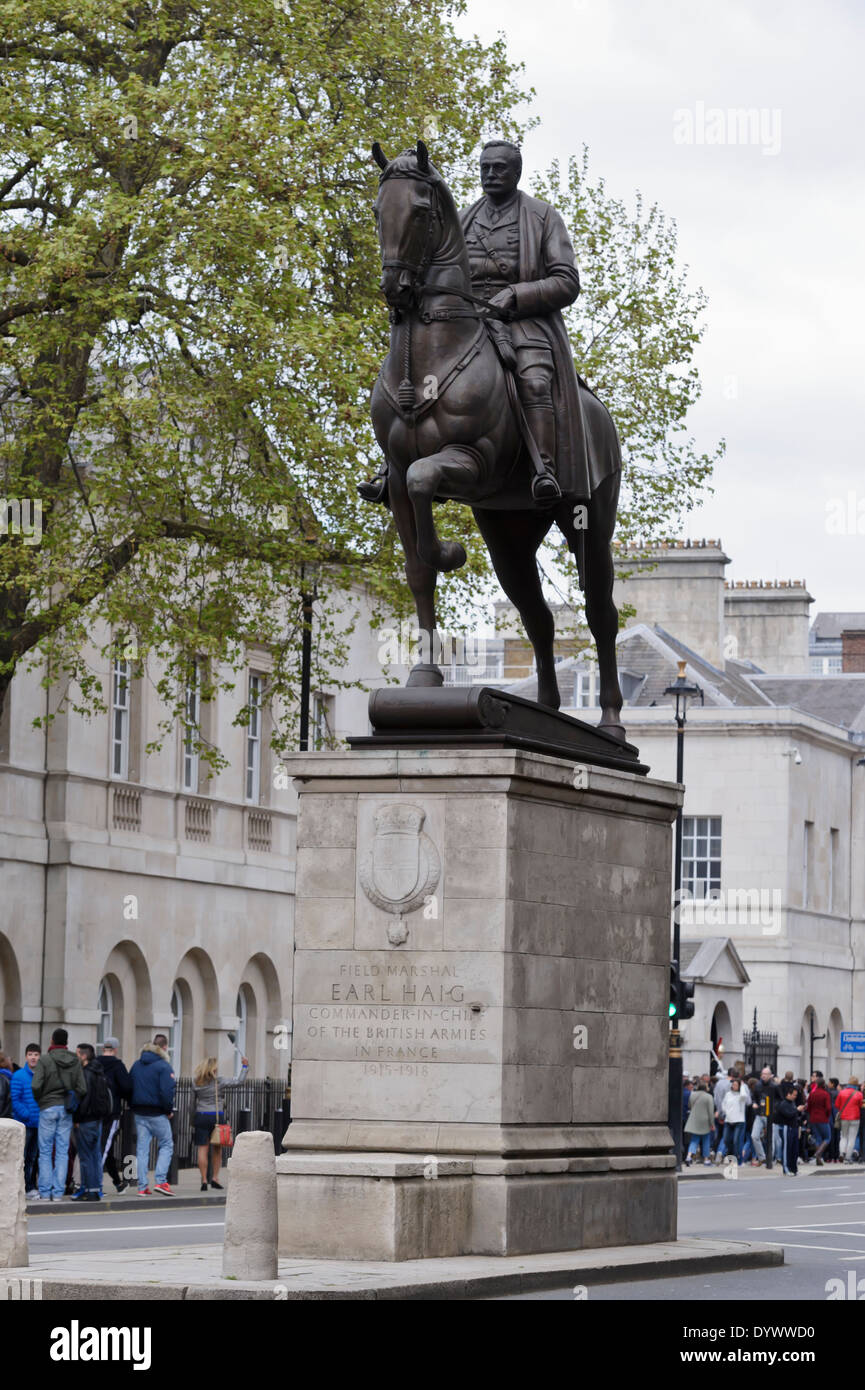 Statue de bronze de Memorial Earl Haig sur Whitehall, Londres, Angleterre, Royaume-Uni. Banque D'Images