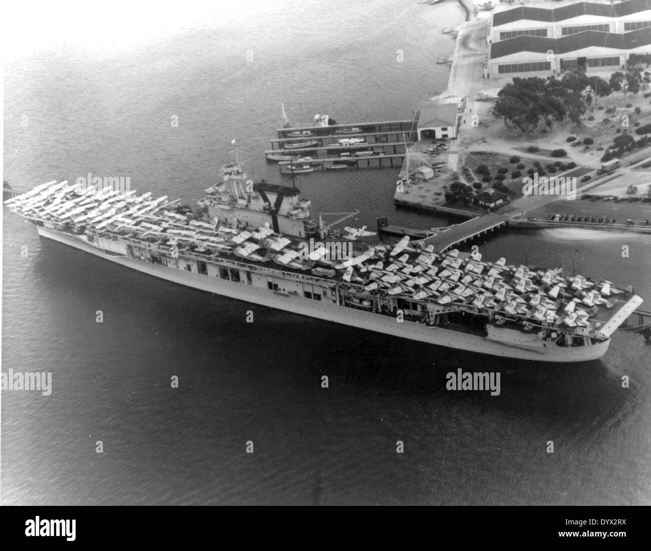 L'USS Yorktown (CV-5) est un porte-avions mis en service en 1937 et a servi pendant la seconde Guerre mondiale, jouant un rôle important sur le théâtre du Pacifique, en particulier pendant la bataille de Midway. Banque D'Images