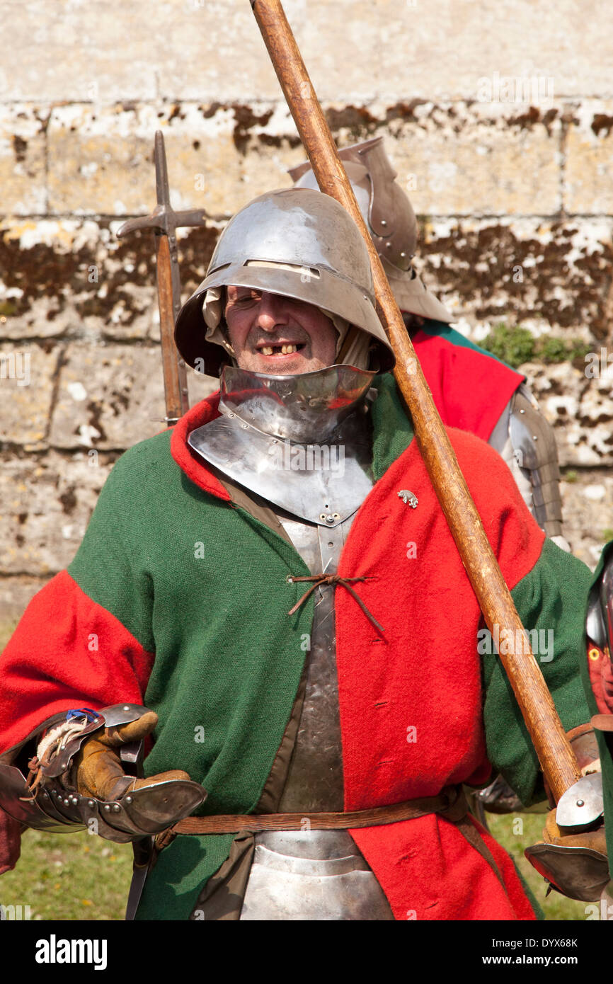 Heureux soldat médiéval Banque D'Images