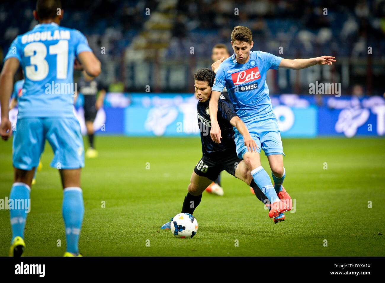 Milan, Italie. Apr 26, 2014. Hernanes (Inter) au cours de la série Amatch entre Inter vs Napoli, le 26 avril 2014. Credit : Adamo Di Loreto/NurPhoto ZUMAPRESS.com/Alamy/Live News Banque D'Images