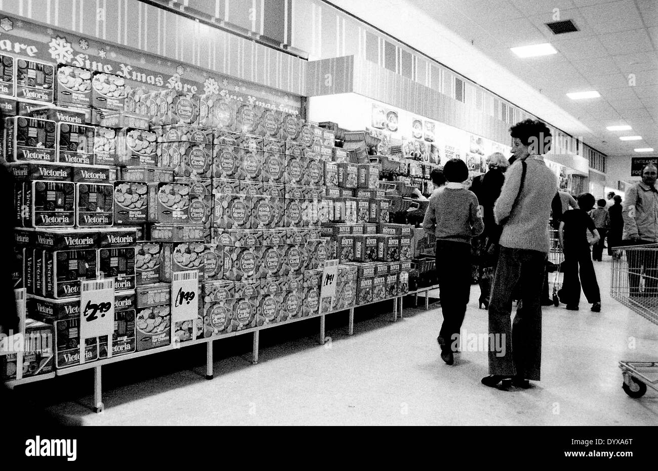 L'intérieur du nouveau Tarif Fine supermarché au centre commercial de Clyde, trois jours après l'ouverture du centre Banque D'Images