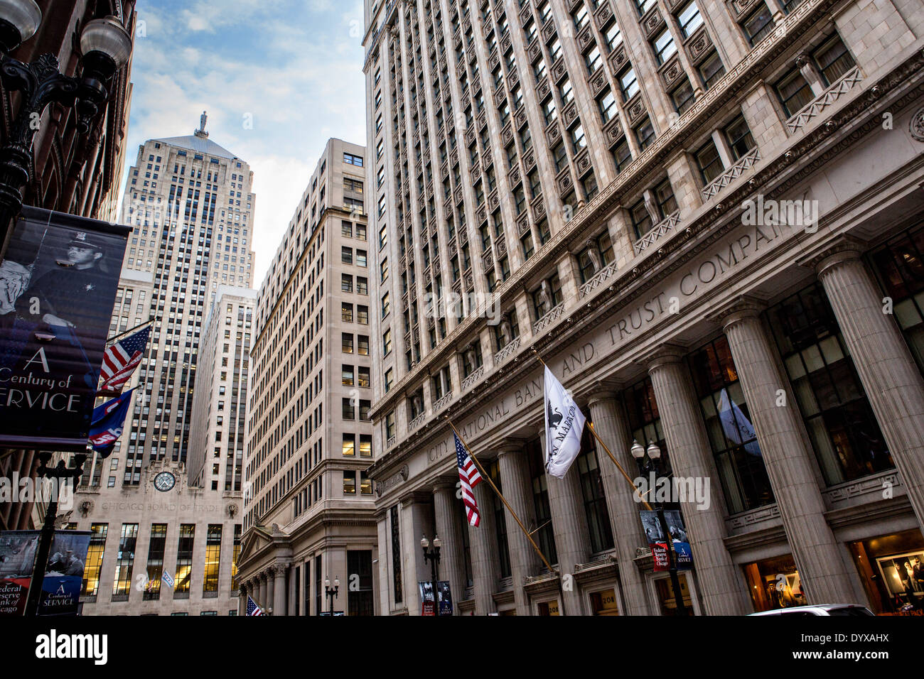 Chicago Board of Trade Building et la City National Bank and Trust Company de Lasalle Street, Chicago, IL. Banque D'Images