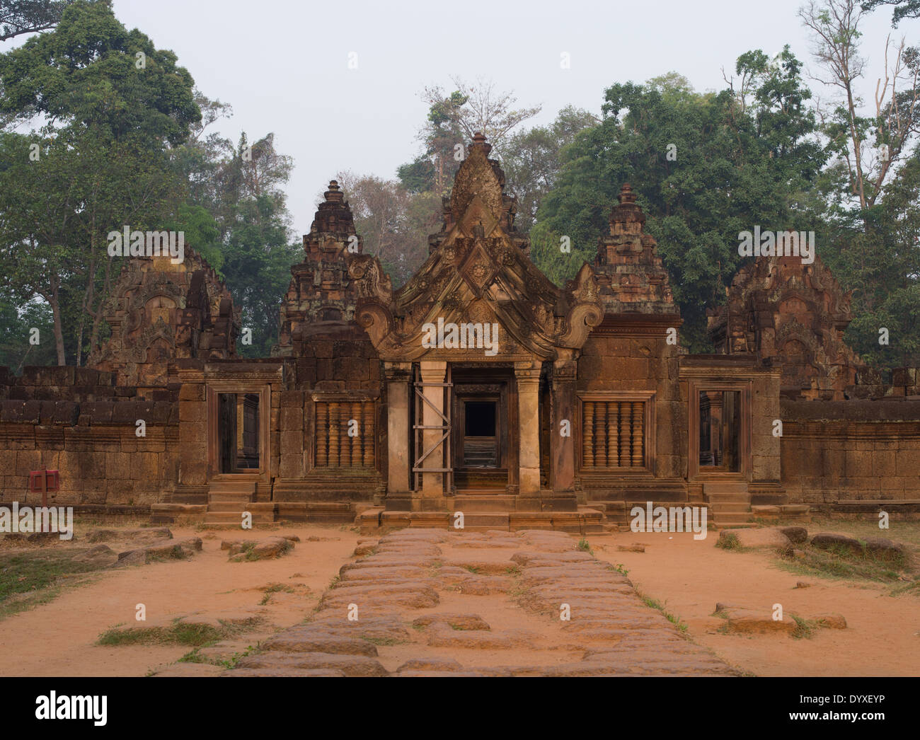 Banteay Srei Temple Hindou dédié à Shiva. Siem Reap, Cambodge Banque D'Images