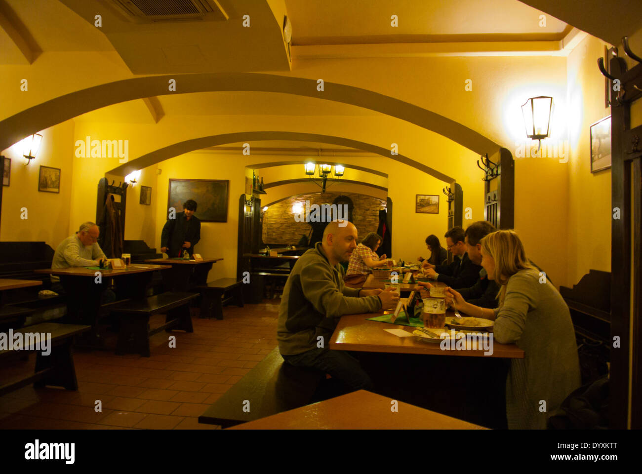 U Rudolfina cellar pub et restaurant, vieille ville, Prague, République Tchèque, Europe Banque D'Images