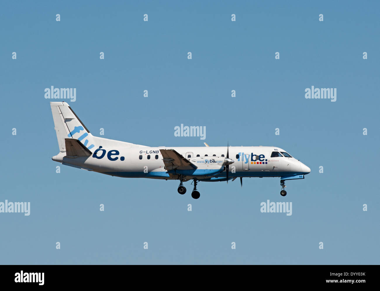 Saab 340B Loganair vol Flybe arrivant à l'aéroport d'Aberdeen Dyce. 9073 SCO Banque D'Images