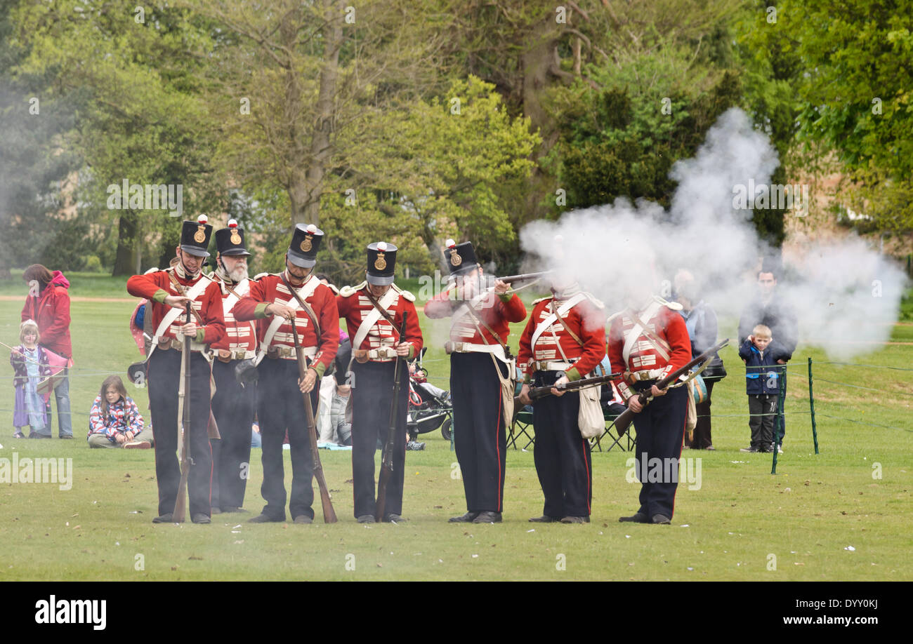 1ère guerre mondiale re adoption infantry solier's fire leur carabine. Crédit : Scott Carruthers/Alamy Live News Banque D'Images