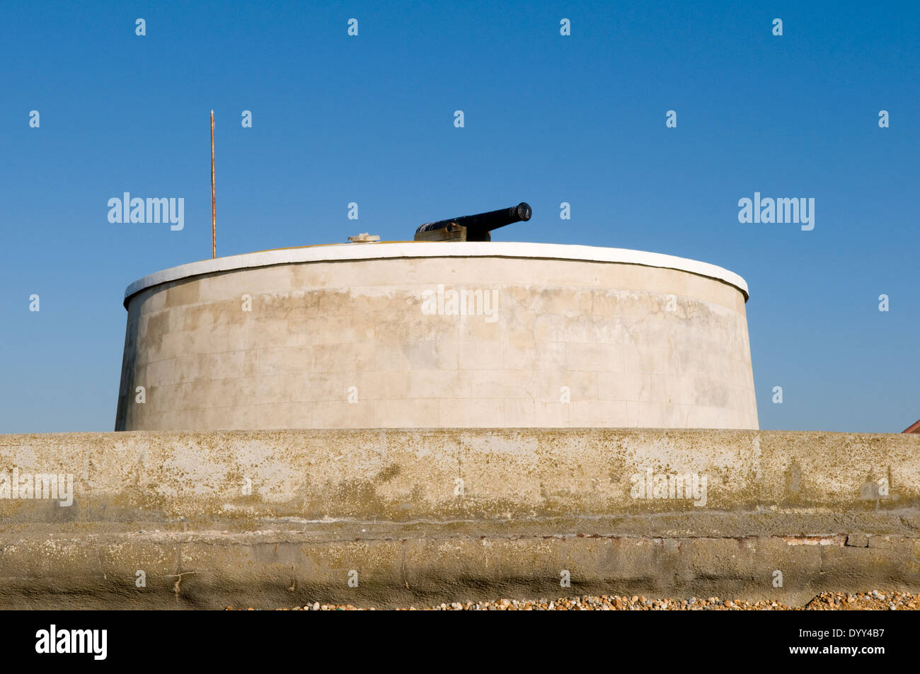 La tour Martello et musée local dans la ville balnéaire de Sussex Seaford, construite pour défendre la Grande-Bretagne durant les guerres napoléoniennes Banque D'Images