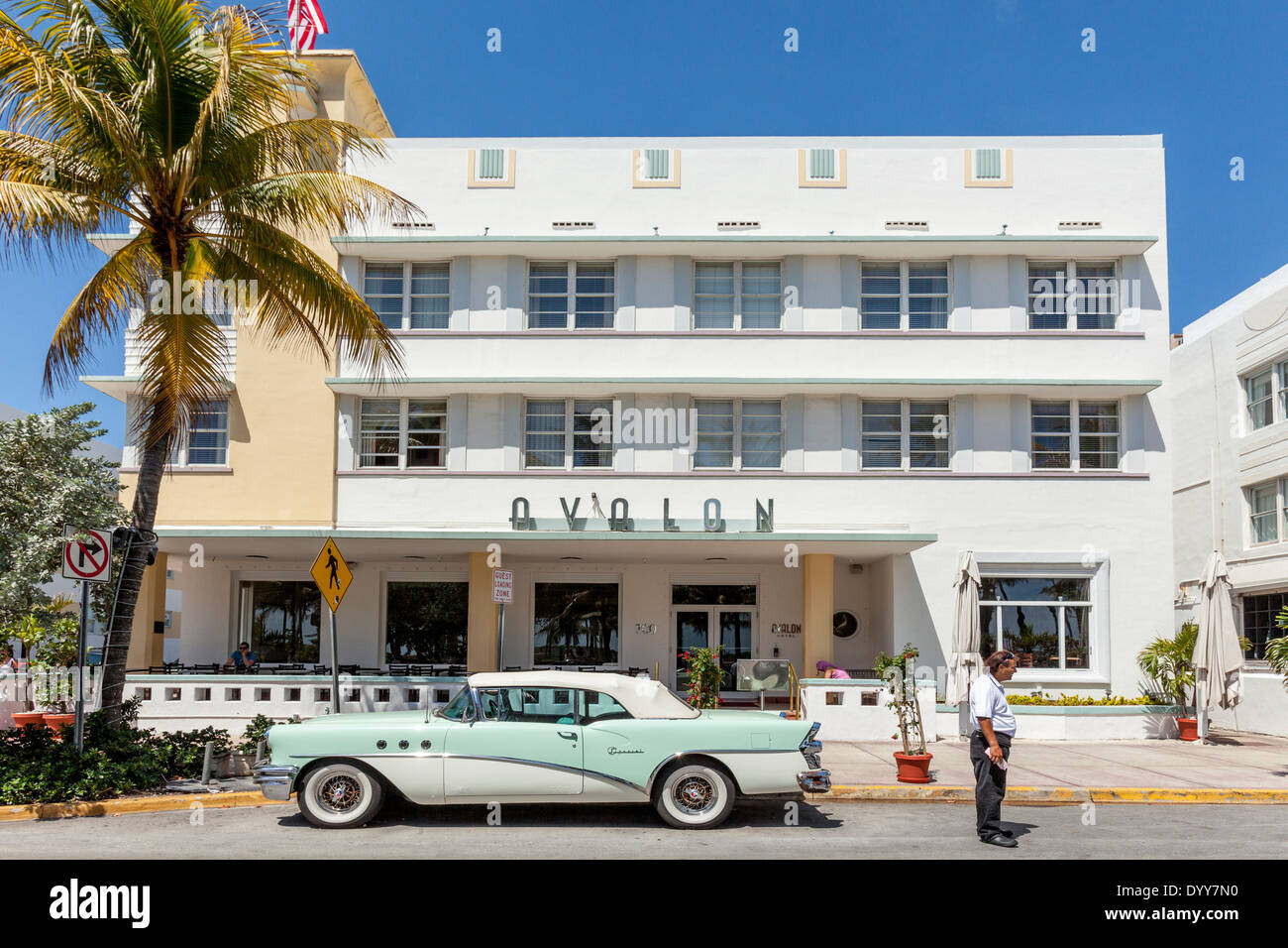 Le Avalon Hotel, Ocean Drive, à South Beach, Miami, Floride, USA Banque D'Images Le Avalon Hotel, Ocean Drive, à South Beach, Miami, Floride, USA Banque D'Images