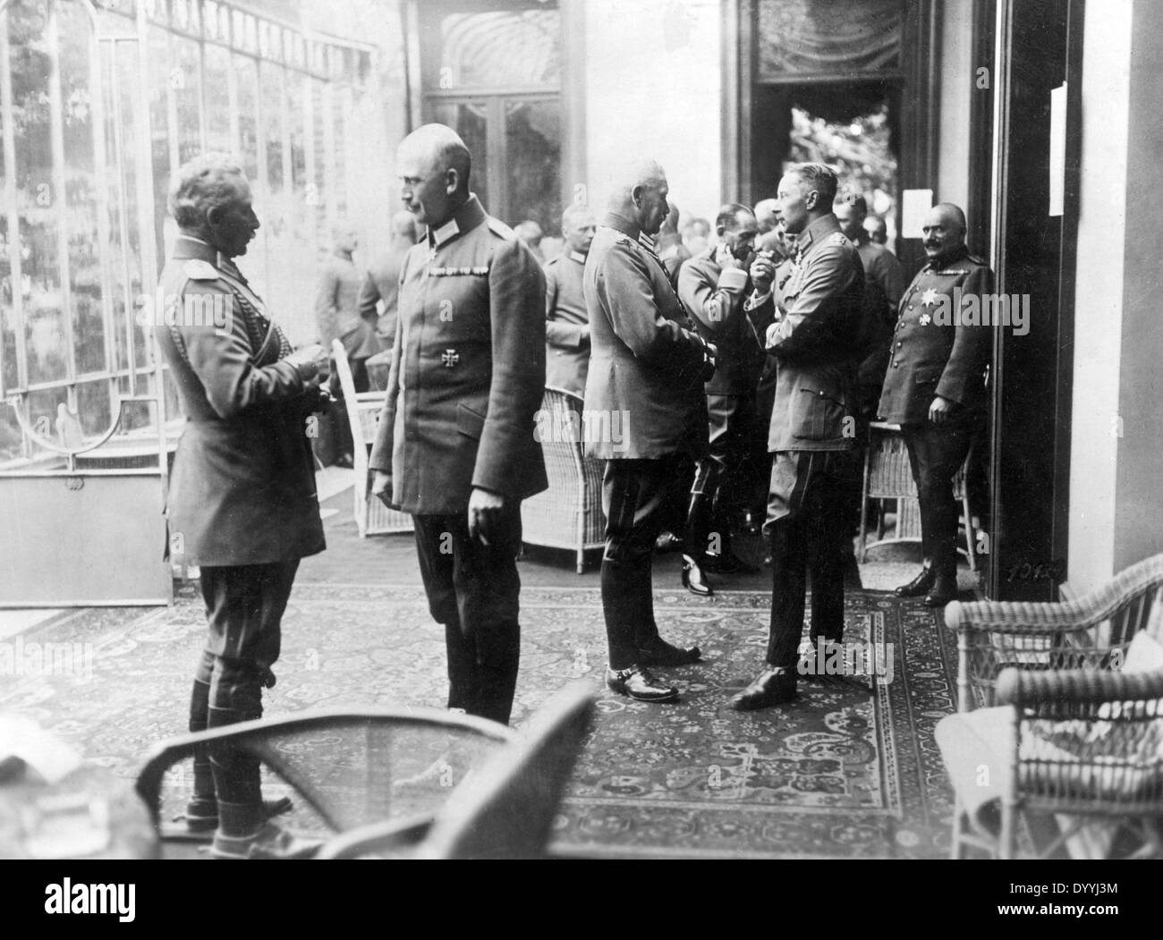 Guillaume II et Paul von Hindenburg au quartier général de Spa, 1918 Banque D'Images
