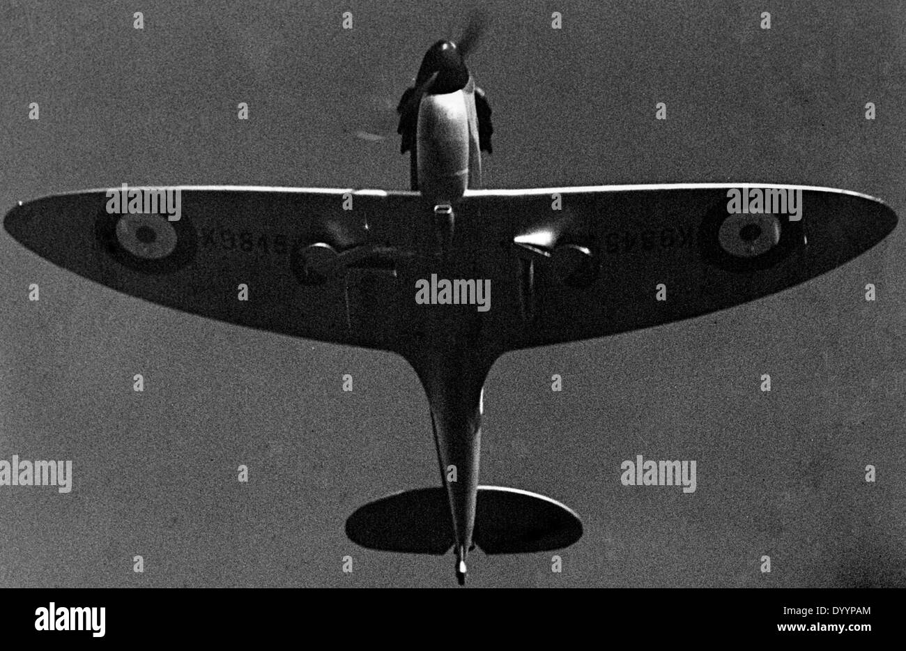 Bataille d'Angleterre : pompiers et les pilotes de la Royal Air Force, 1940 British Spitfire, 1940 Banque D'Images