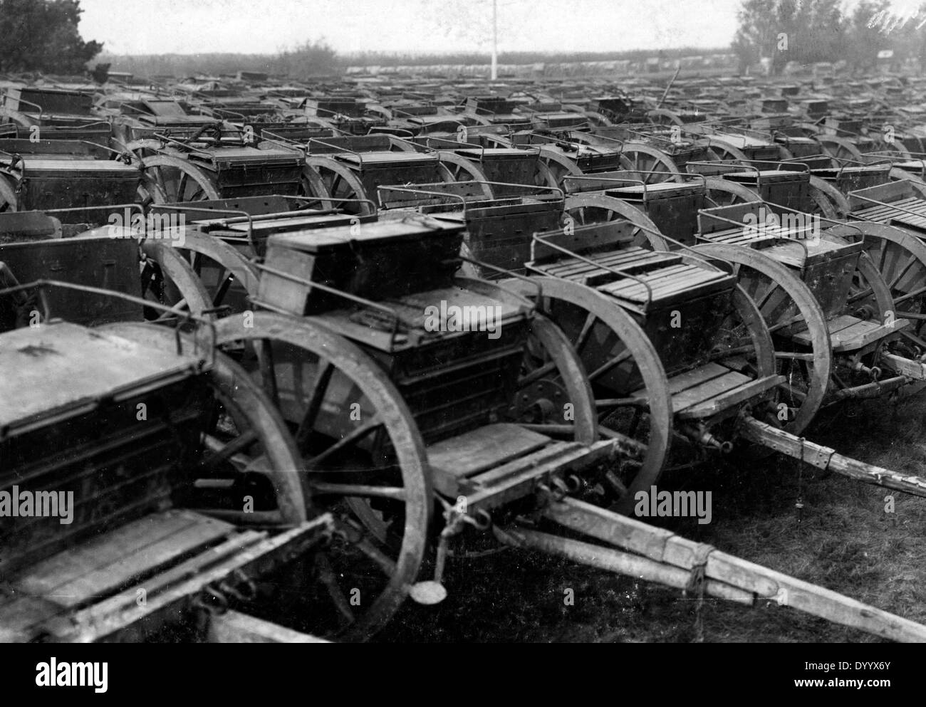 Les wagons de munitions russes faits prisonniers, 1914 Banque D'Images