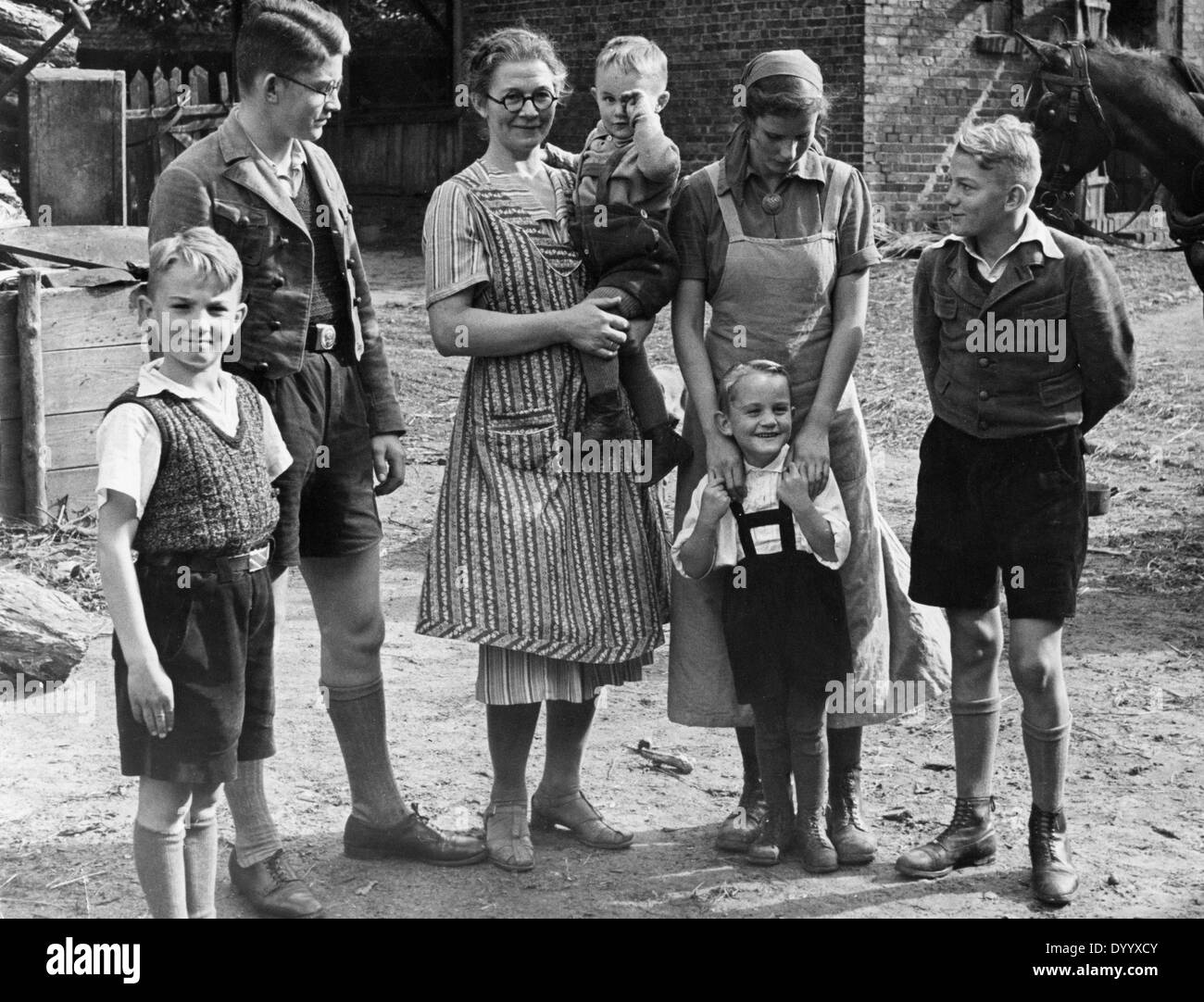 Une famille allemande dans le Warthegau, 1940 Photo Stock - Alamy