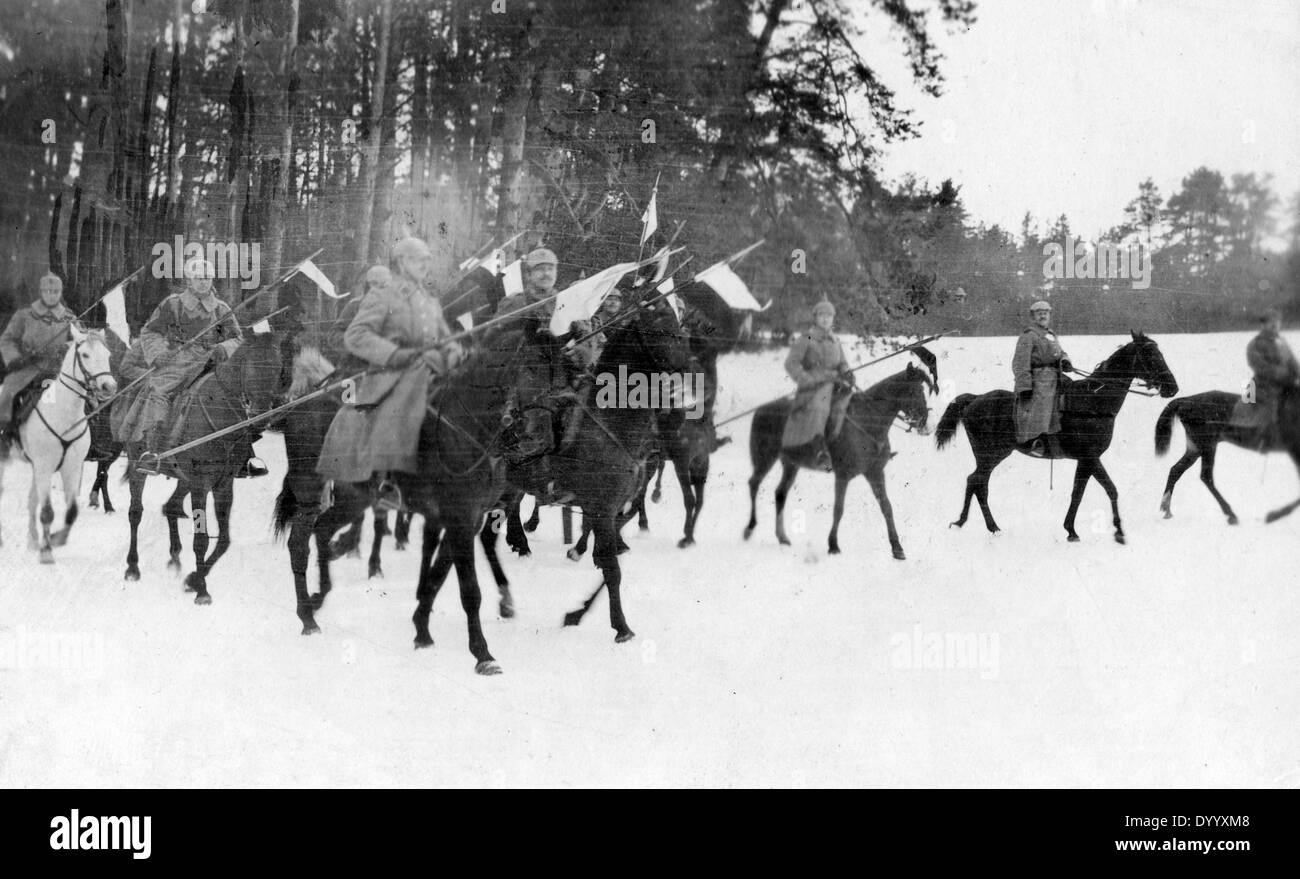 Patrouille de cavalerie allemande au front de l'Est, 1916 Banque D'Images