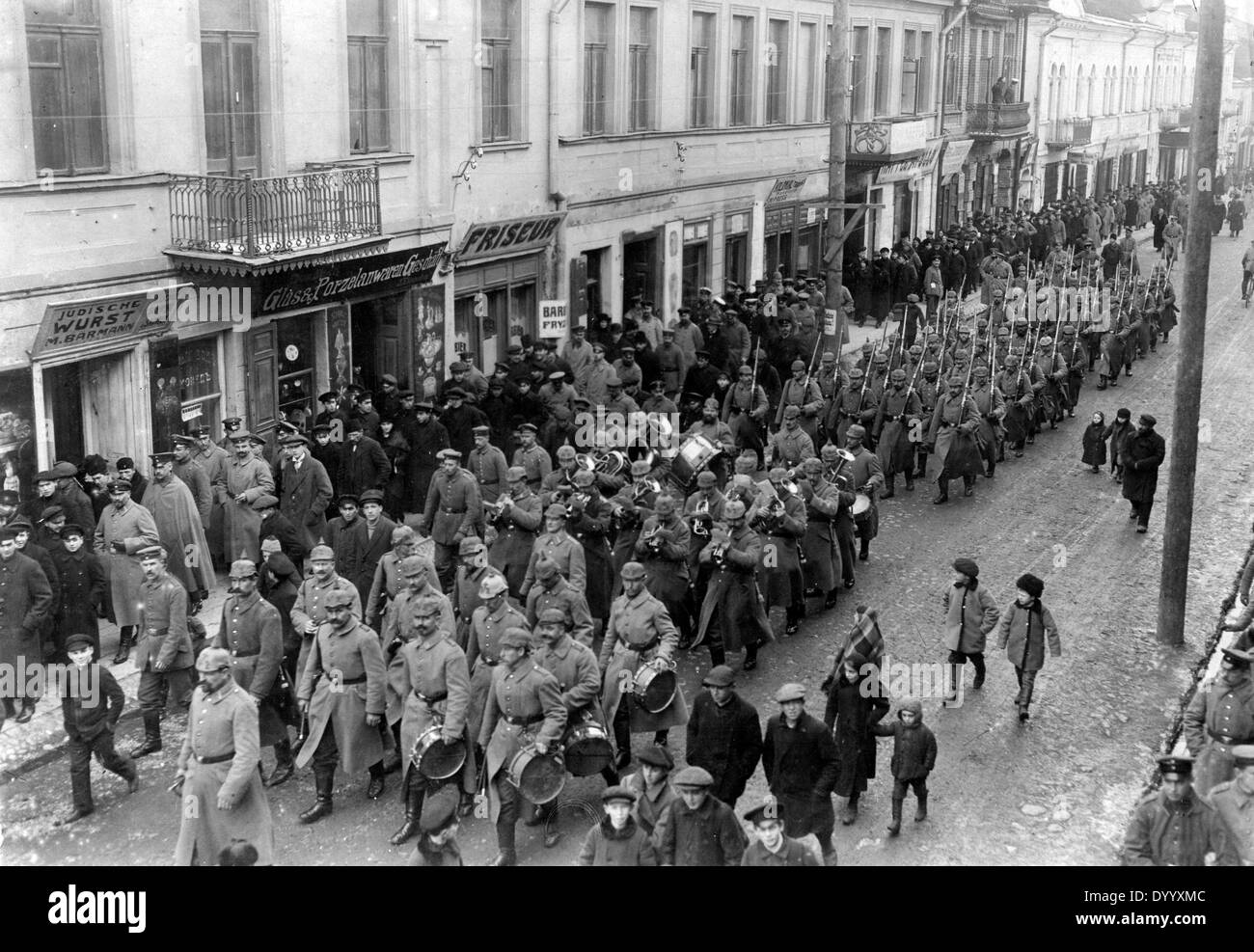 Défilé de la garde allemande à Grodno, 1918 Banque D'Images
