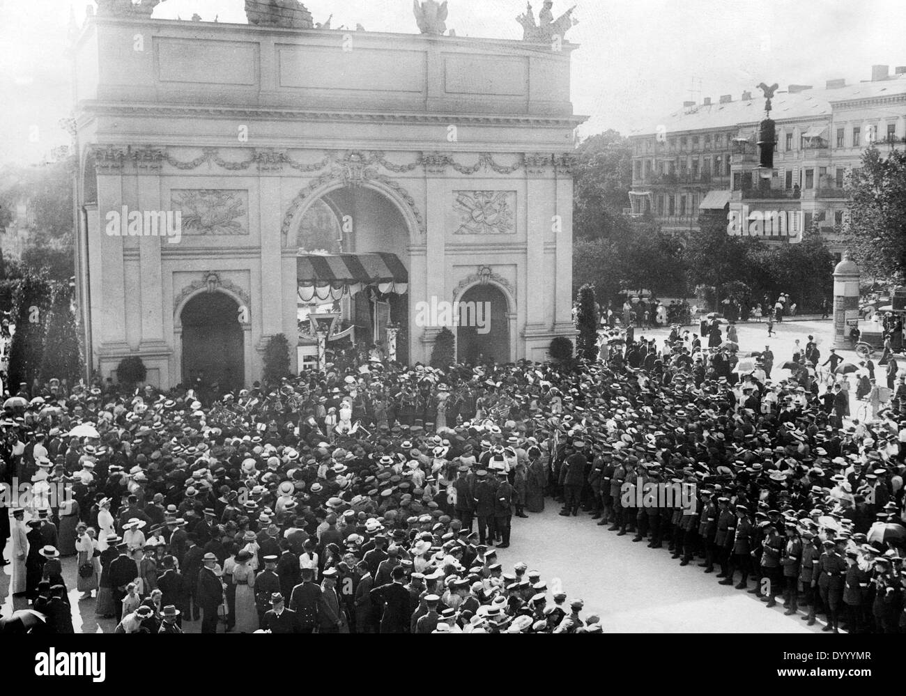 Clouage de la "Croix de Fer" à Potsdam, 1915 Banque D'Images