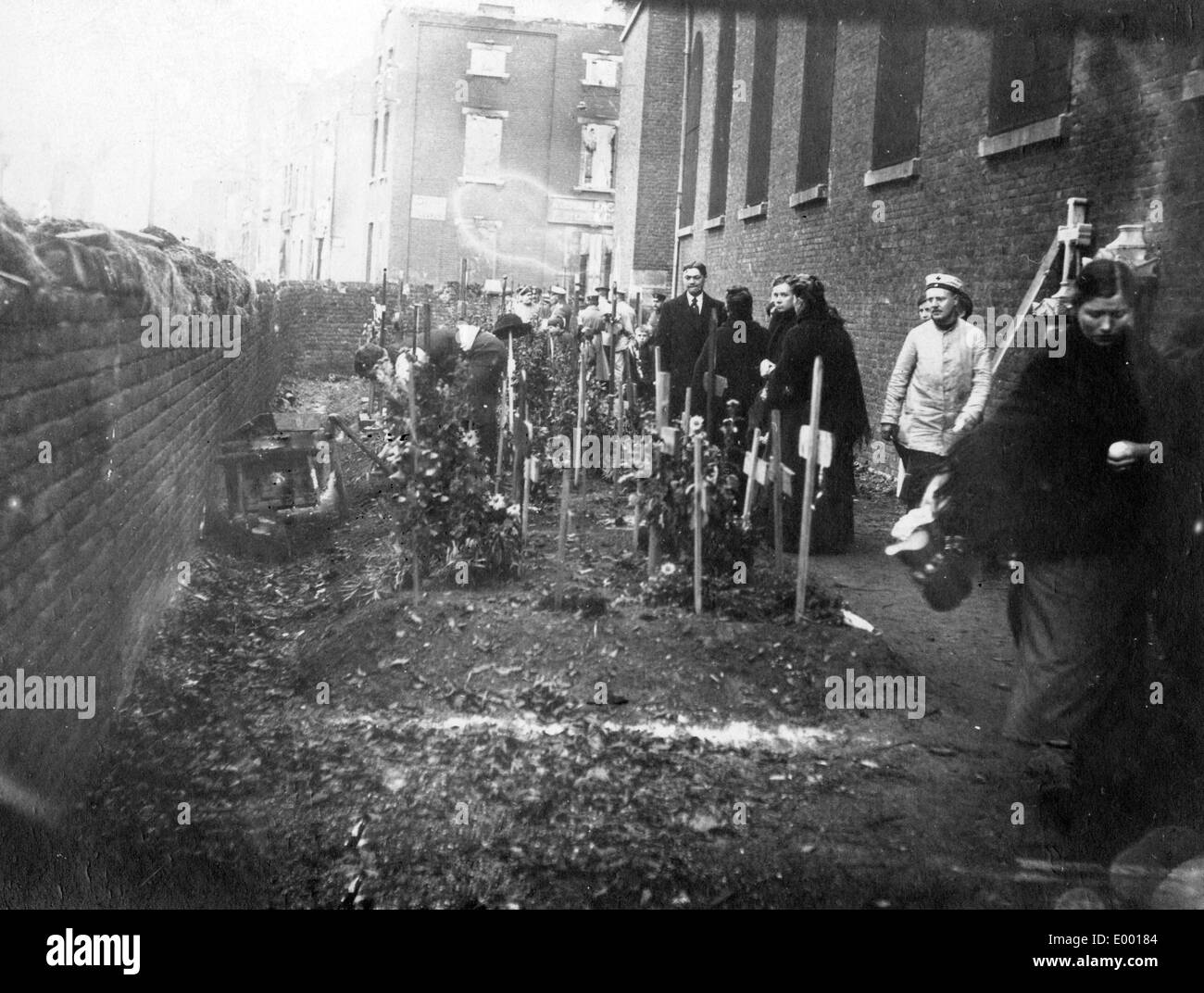 Tombes des partisans en Belgique, 1915 Banque D'Images