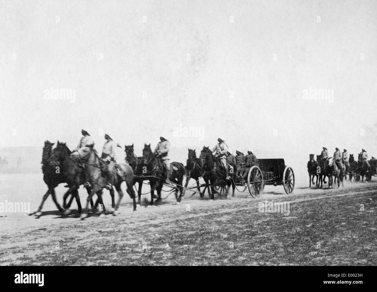 Batterie turque au cours d'une parade, 1915 Banque D'Images
