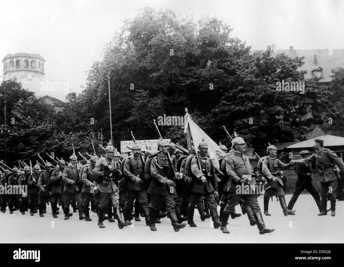 Le 7e Régiment d'infanterie royale bavaroise quitte Paris pour l'avant, 1914 Banque D'Images