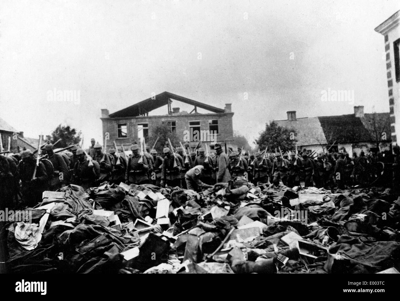 Soldats allemands avec de l'équipement, 1915 Banque D'Images