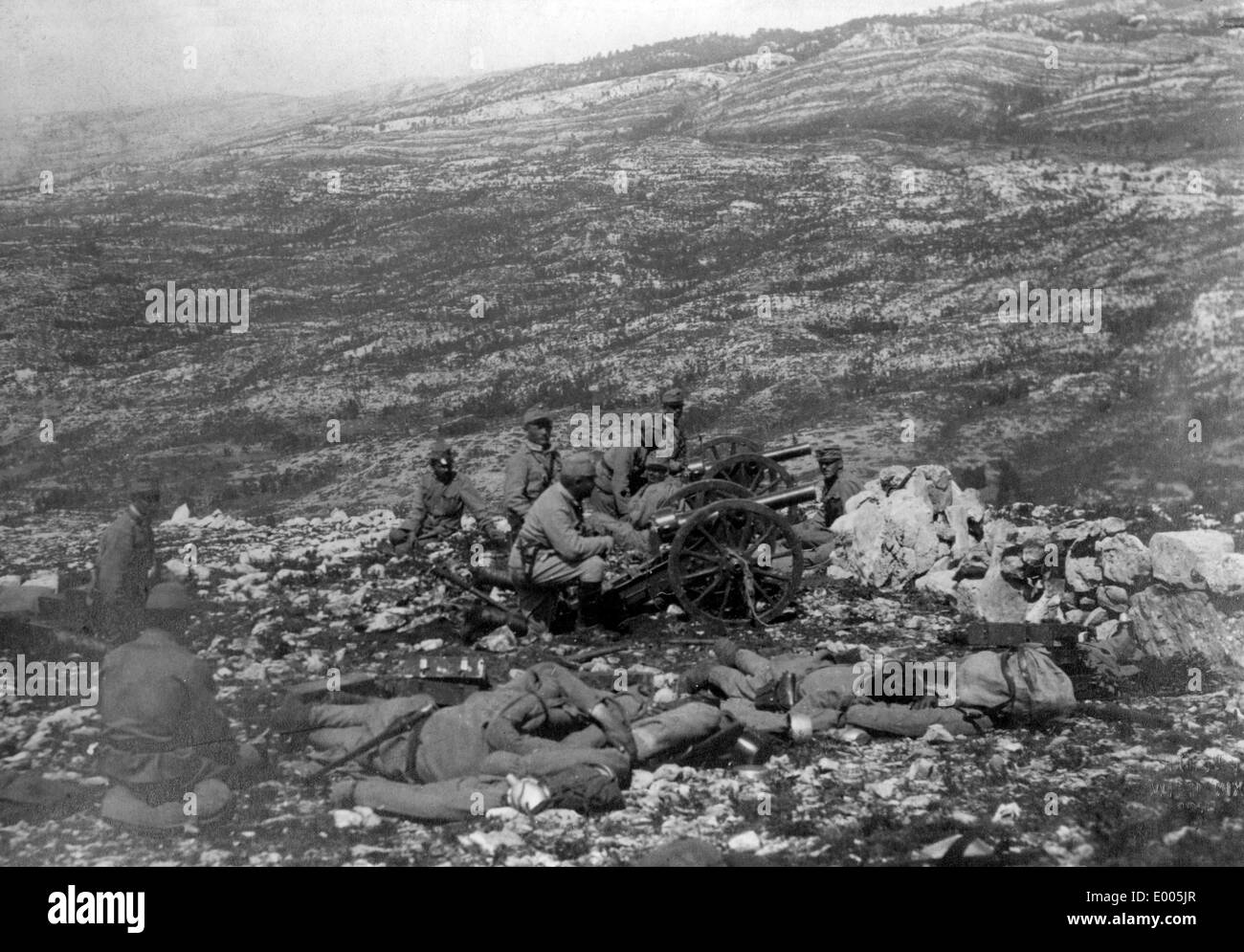 Canons de montagne de Serbie, 1915 Banque D'Images