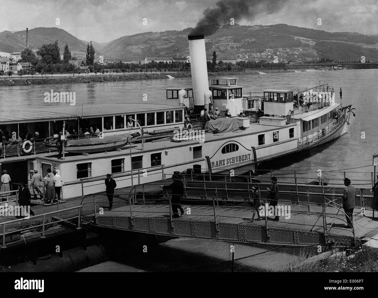 À vapeur sur le Danube, autour de 1960 Banque D'Images