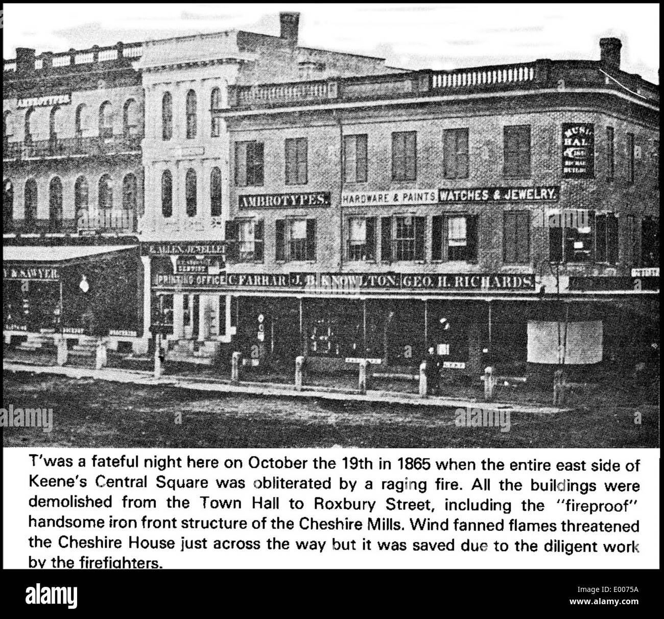 Les bâtiments Richards, Colony et Shelly & Sawyer à Keene, New Hampshire, représentent des structures importantes dans le quartier historique des affaires de la ville, près de Central Square. Ces bâtiments reflètent l'évolution architecturale et le développement commercial de la région, mettant en valeur des éléments de différentes périodes de l'histoire de Keene. Banque D'Images