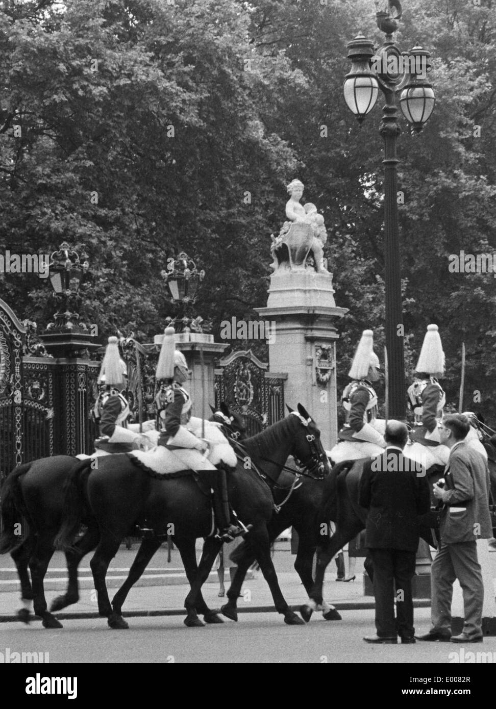 Des soldats de la Household Cavalry régiment monté' à Londres, 1967 Banque D'Images