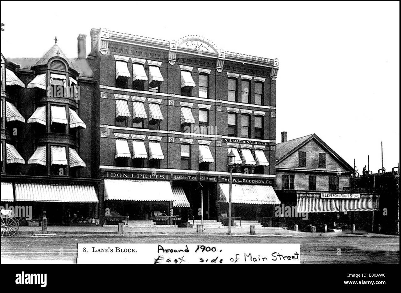 Le bâtiment Lane Block, situé sur main Street à Keene, New Hampshire, représente le quartier historique des affaires de la ville, avec une rangée de magasins et de magasins typiques de l'architecture de la fin du XIXe siècle. Banque D'Images