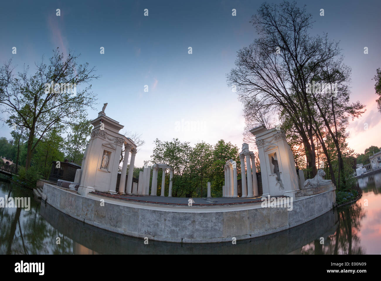 Teatr na Wyspie - Île de Theatre, Royal de Lazienki Jardin, Varsovie, Pologne Banque D'Images