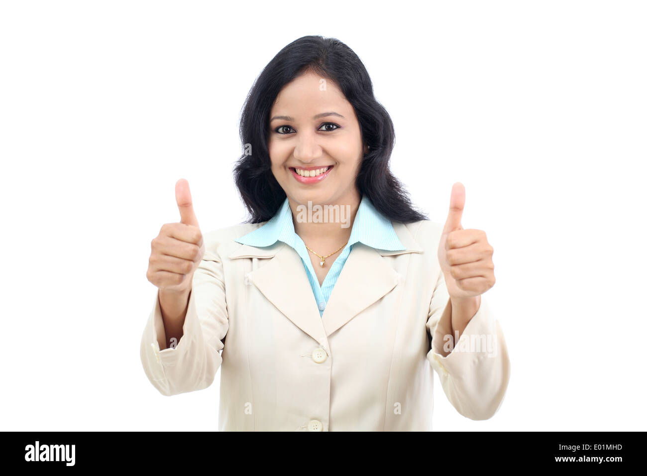 Smiling businesswoman showing Thumbs up isolés contre fond blanc Banque D'Images