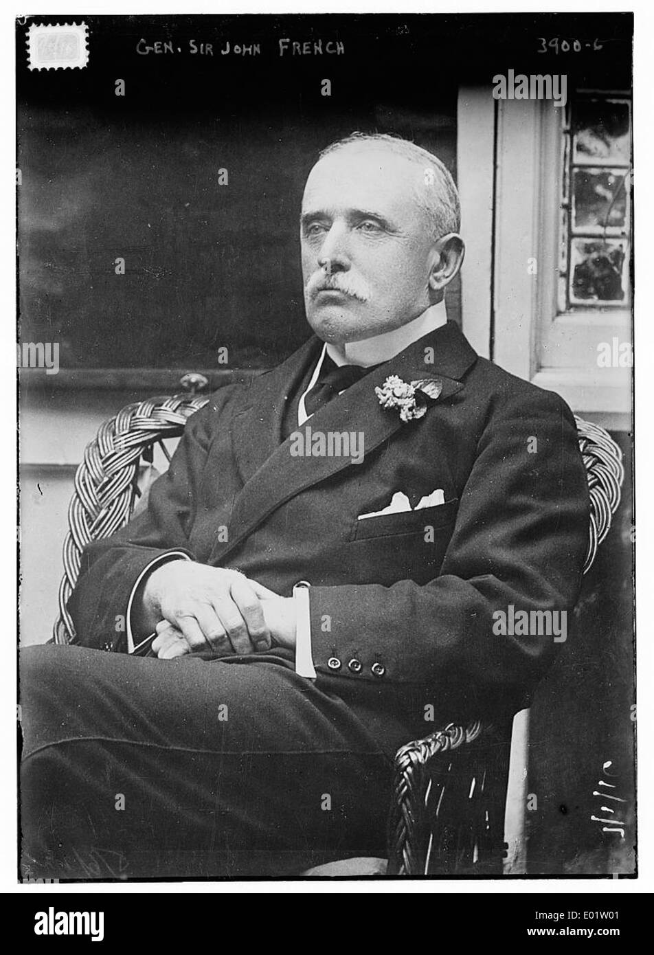 Cette photographie historique de la Bibliothèque du Congrès représente le général Sir John French, une importante figure militaire associée au 7e régiment de New York. Il fait partie d'une collection documentant l'histoire militaire. Banque D'Images