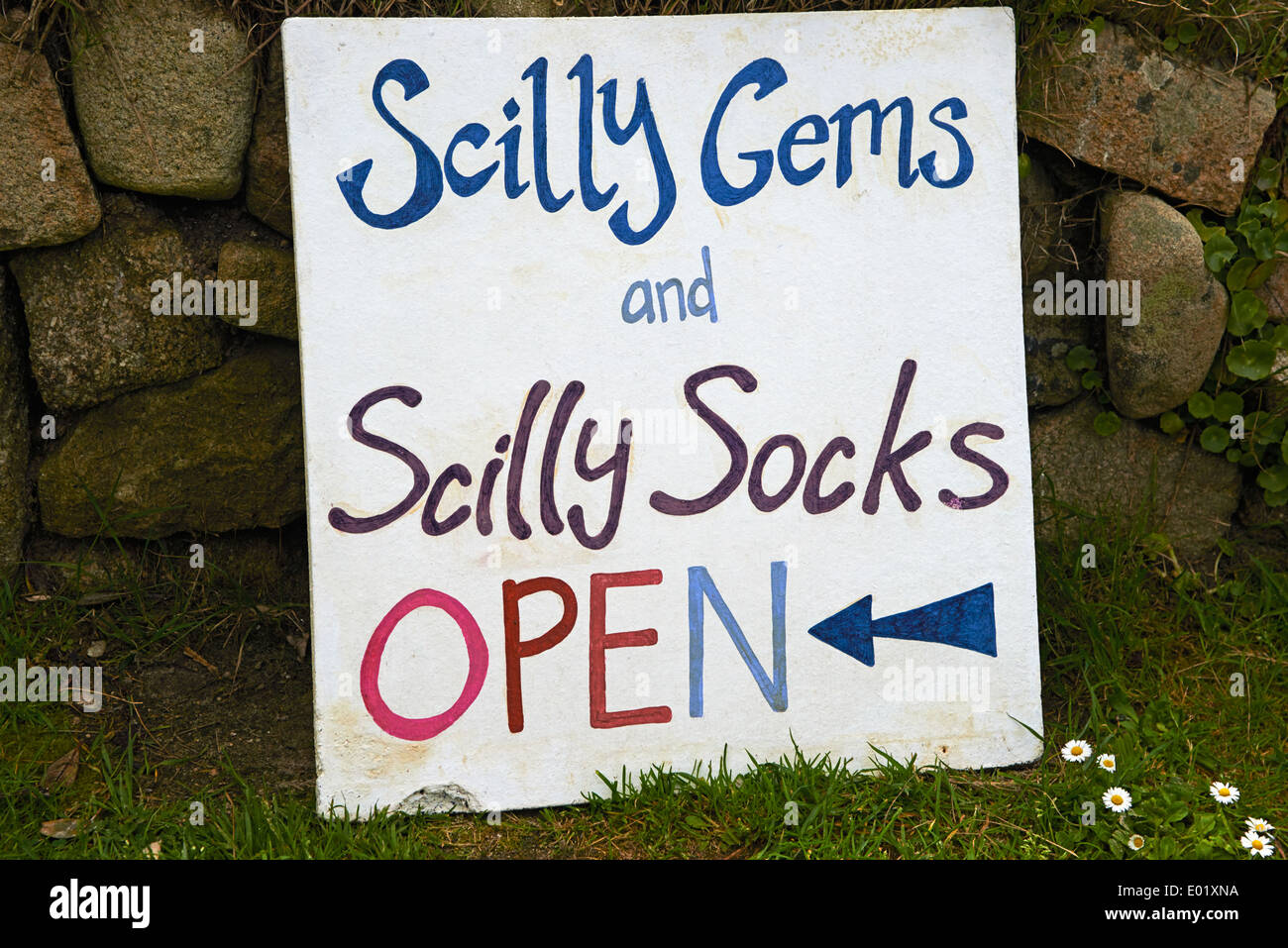 Signe pour Scilly gems et Scilly chaussettes à Porthloo Porthloo, studios, St Mary, Îles Scilly, Scillies, Cornwall Banque D'Images