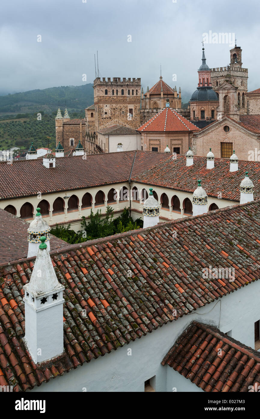 Monastère Royal de Santa Maria de Guadalupe, Guadalupe, Cáceres, Extremadura, Espagne, Europe Banque D'Images