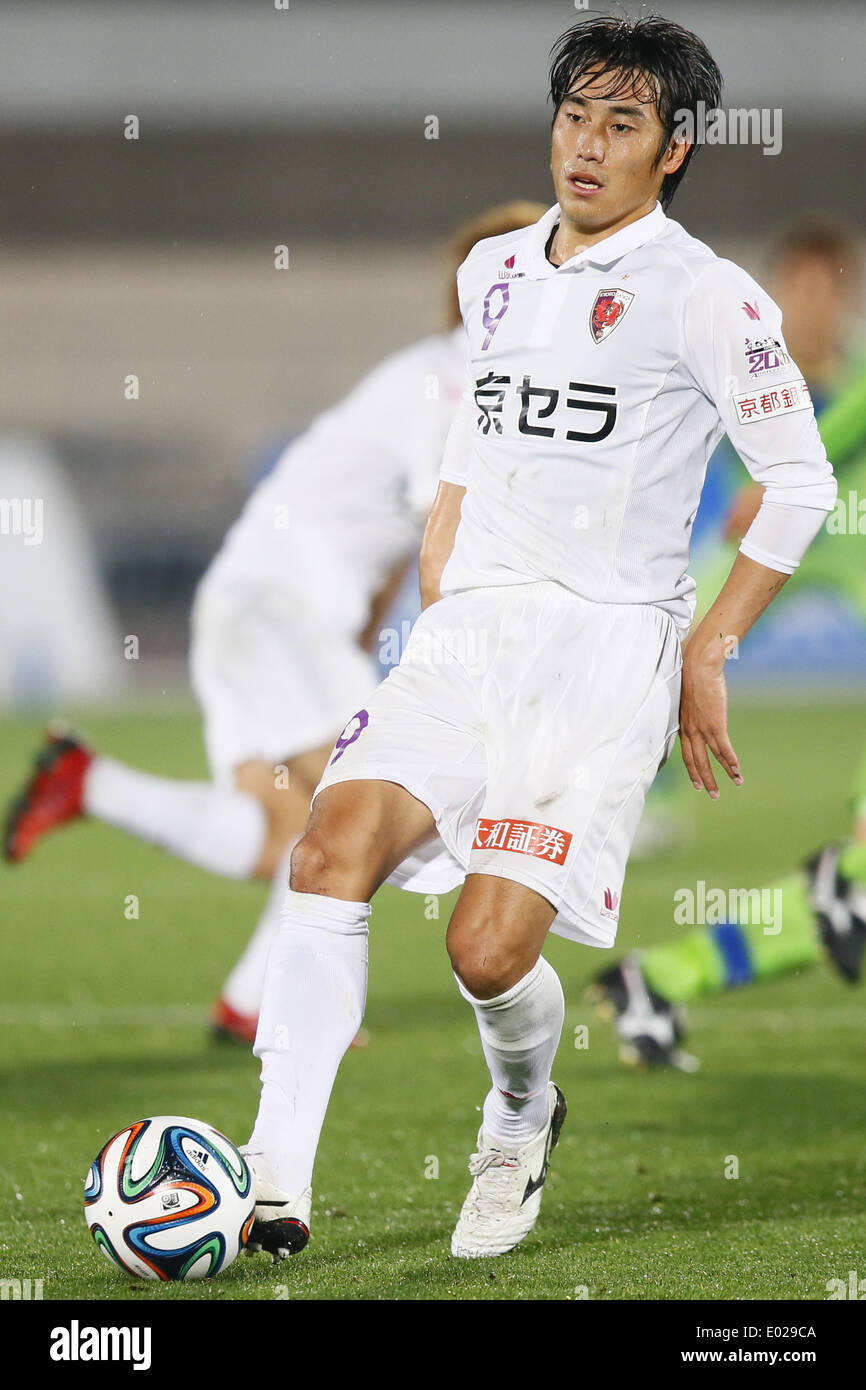 Shonan Hiratsuka Stade BMW, Kanagawa, Japon. Apr 29, 2014. Kazushi Mitsuhira (Sanga), 29 avril 2014 - Football : Football /2014 J.LEAGUE Division 2 match Shonan Bellmare entre Kyoto Sanga FC 3-0 au Stade BMW Shonan Hiratsuka, Kanagawa, Japon. © AFLO SPORT/Alamy Live News Banque D'Images