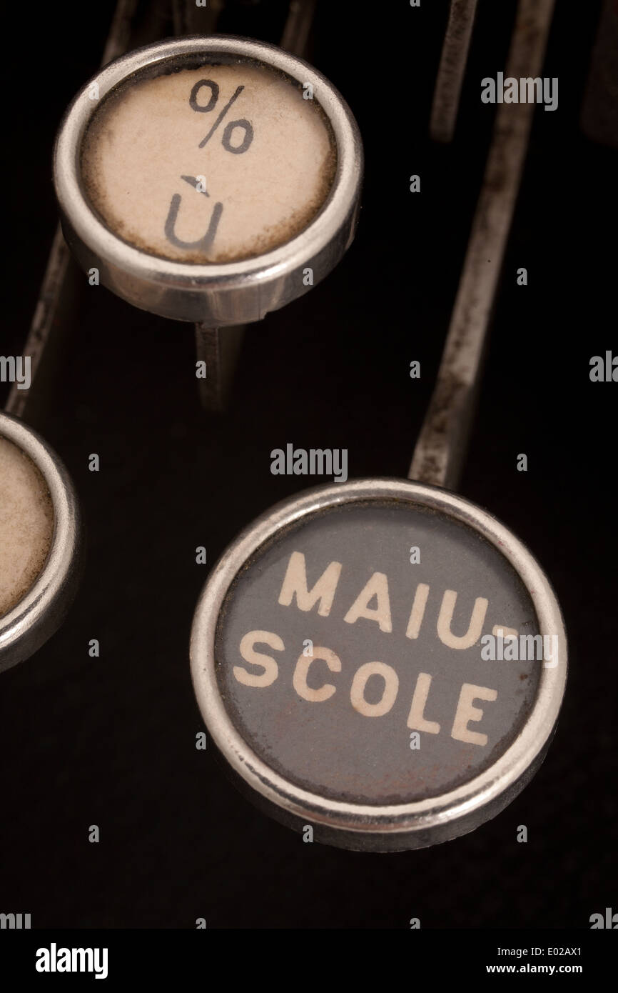Close up of maj sur une antique italien mécanique de dactylographier Banque D'Images