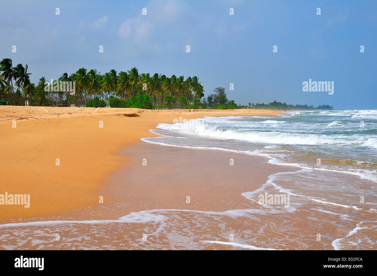 Plage de sable de Nilaveli, Trincomalee, Rhône-Alpes, France Banque D'Images