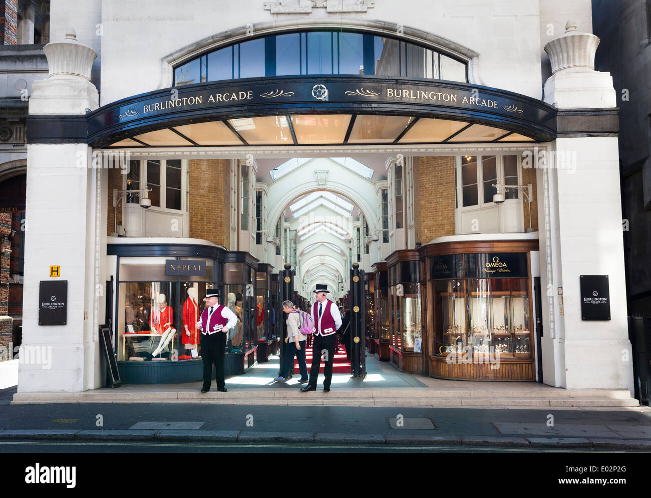 Entrée à partir de Burlington Arcade Burlington Gardens. Banque D'Images
