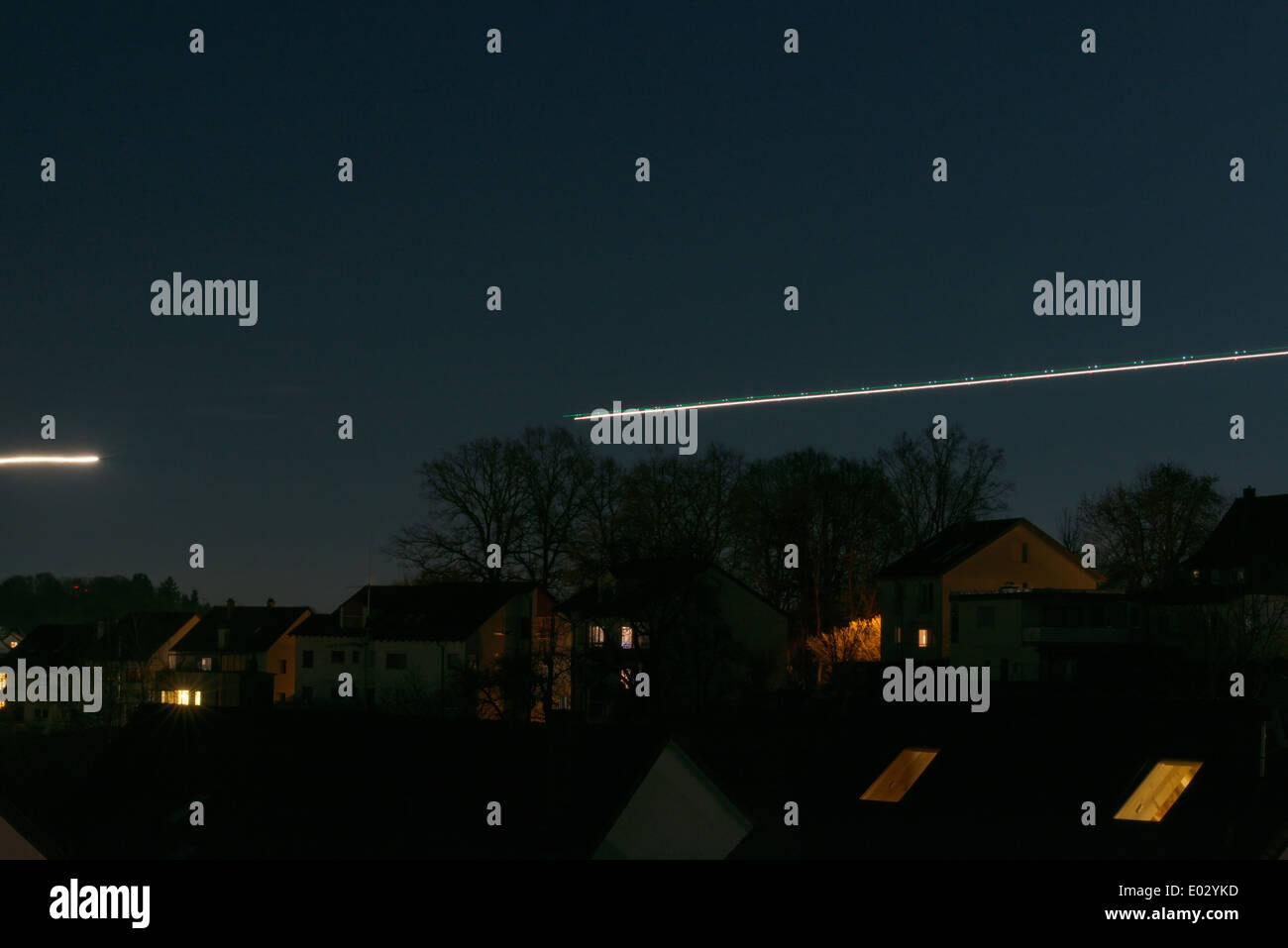 Les avions au départ de nuit Banque D'Images