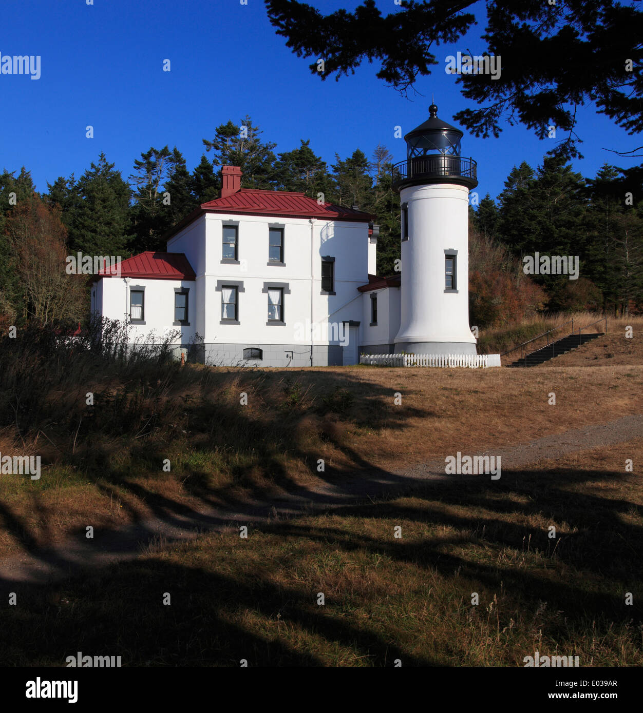 Photo de l'Admiralty head lighthouse, parc d'état de fort Casey, coupeville, Whidby Island, Washington, USA Banque D'Images