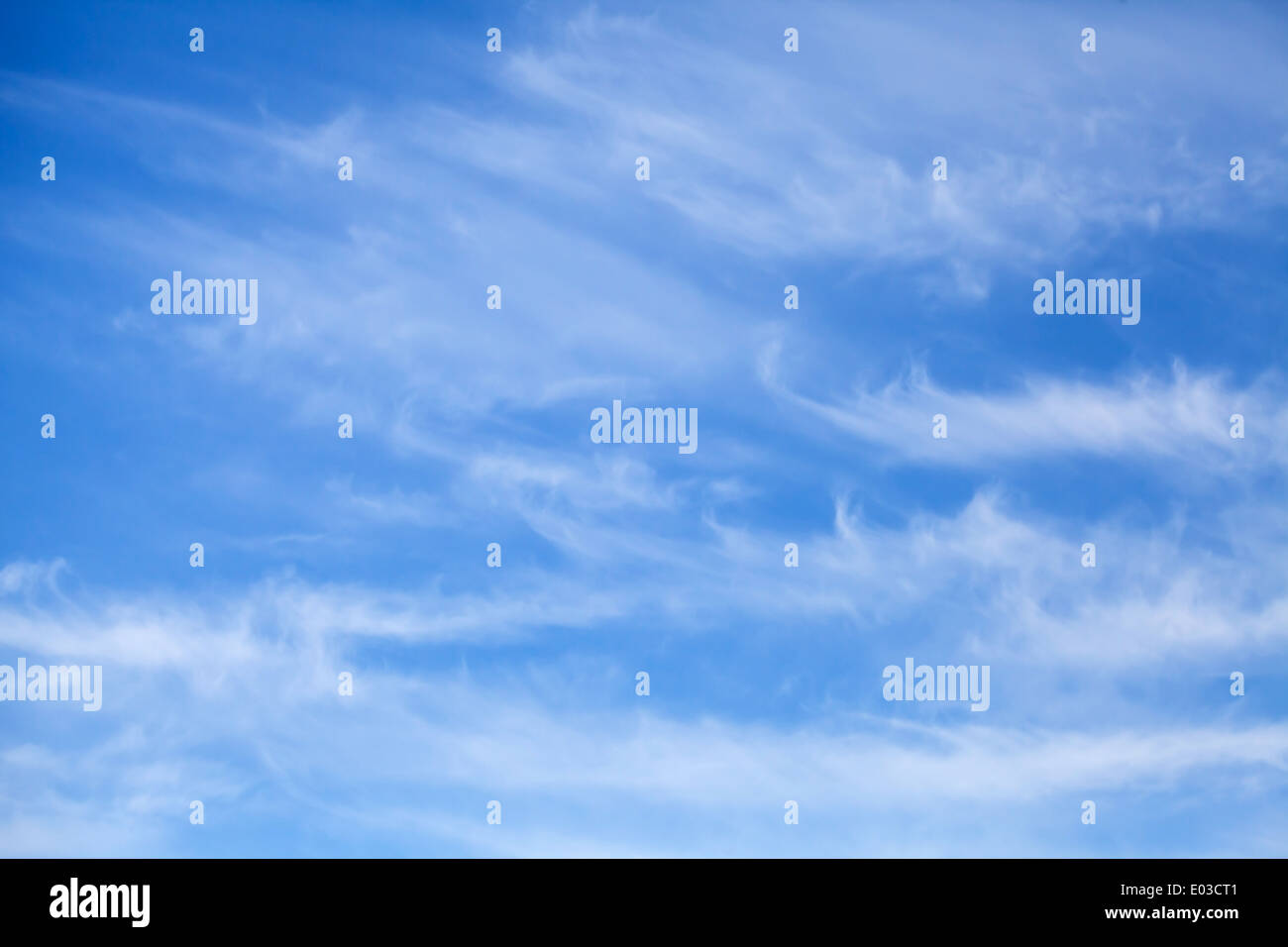 Ciel nuageux bleu naturel texture de fond photo Banque D'Images