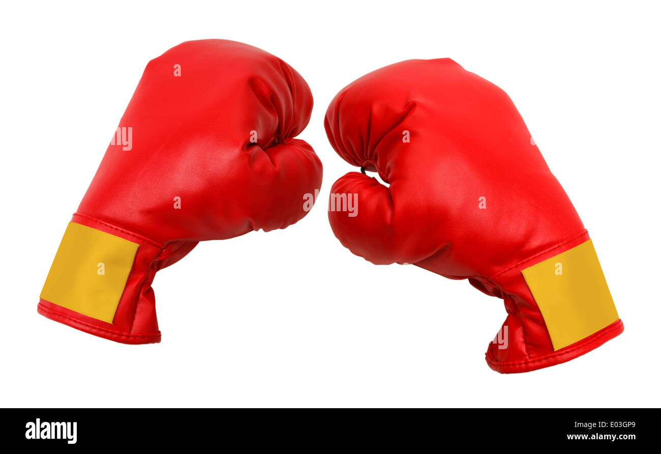 Gants de boxe rouge isolé sur fond blanc. Banque D'Images